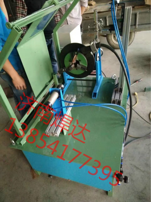 景縣客戶采購(gòu)改裝版金屬軟管自動(dòng)焊接變位機(jī)
